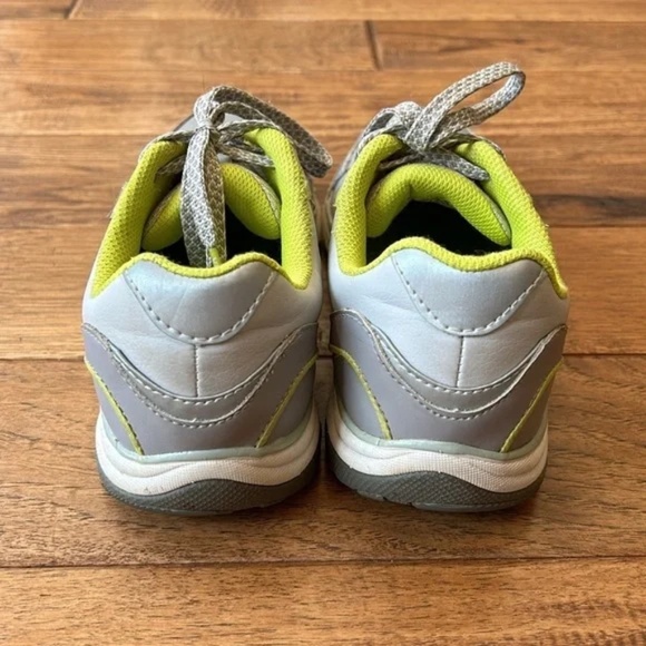 Vionic Zen Sneakers Walking Shoes Orthotic Support Comfort Silver Gray Size 6 - Picture 9 of 11